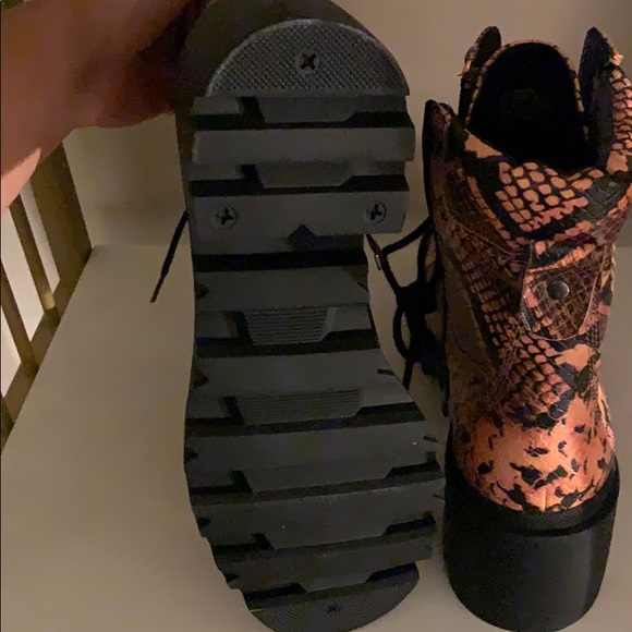 NWOT Madden Girl snakeskin boots - Picture 5 of 8